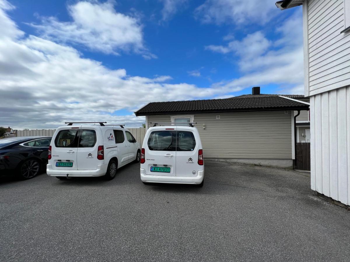 Sentralt i Fredrikstad gratis parkering Exteriör bild